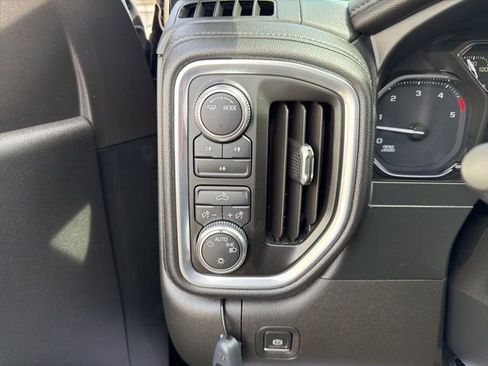 Used 2021 GMC Sierra 2500 SLE image 25