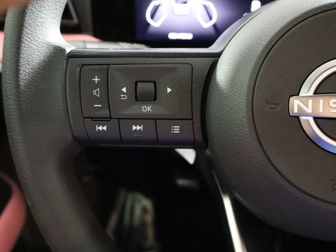 Used 2026 Nissan Kicks SV FWD image 8