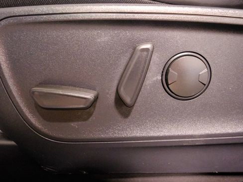 Used 2024 Ford Escape SE image 33