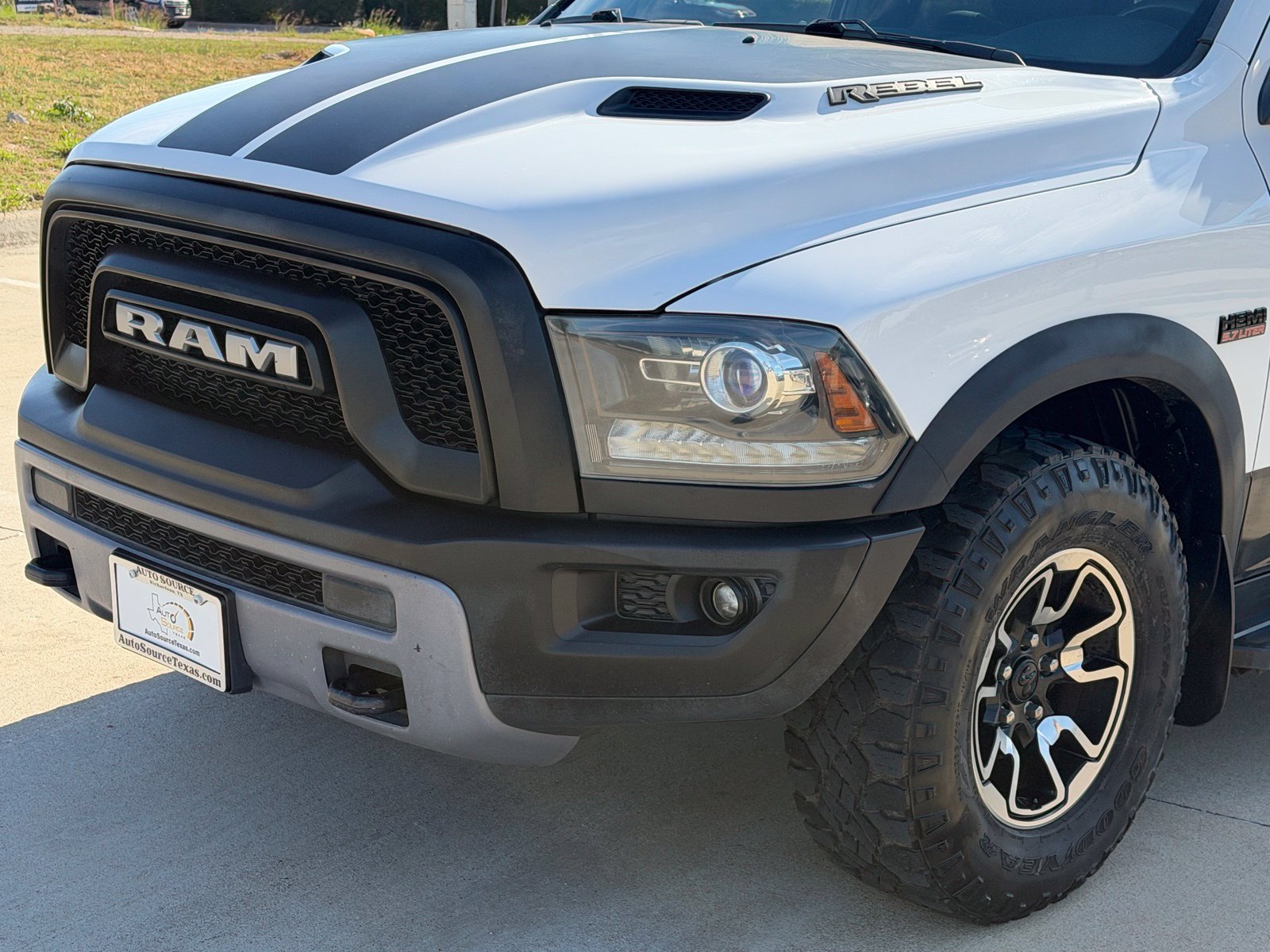 Used 2016 RAM 1500 Rebel w/ Luxury Group AWD/4WD image 16