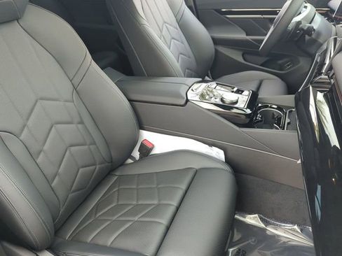 Used 2026 BMW 530i w/ Premium Package image 11