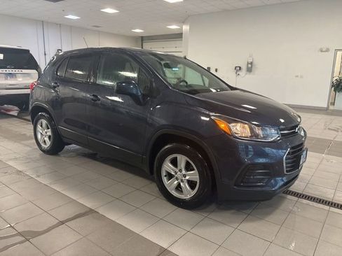 Used 2019 Chevrolet Trax LS w/ Tint and Cruise Package image 1