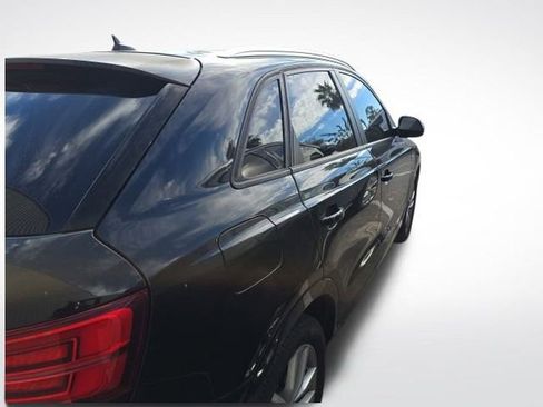 Used 2018 Audi Q3 2.0T Premium image 3