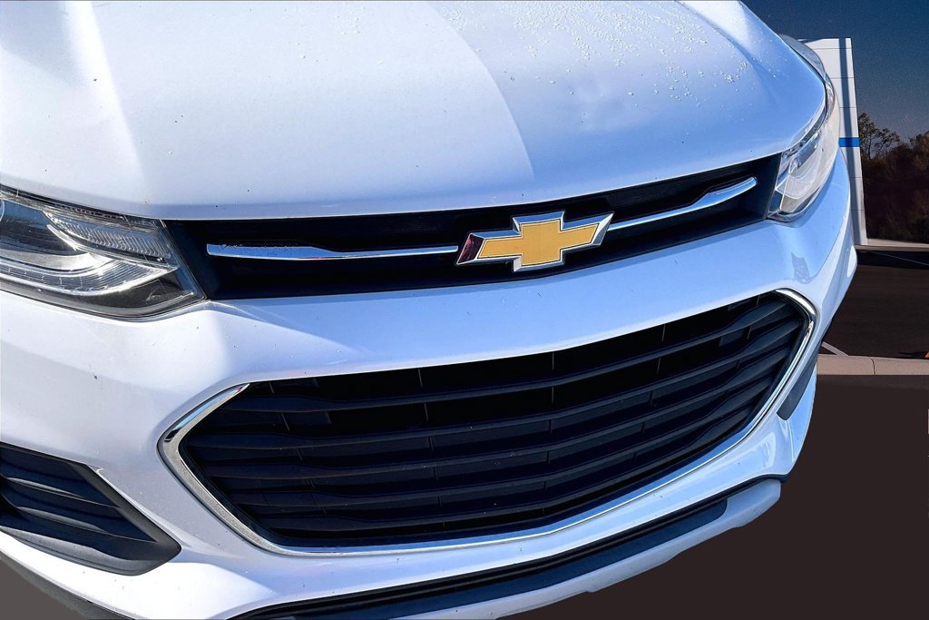Used 2021 Chevrolet Trax LT w/ Premium Seat Package FWD image 36