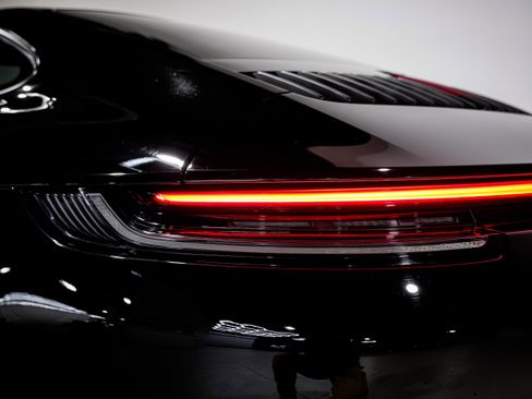 Used 2020 Porsche 911 Carrera S image 36