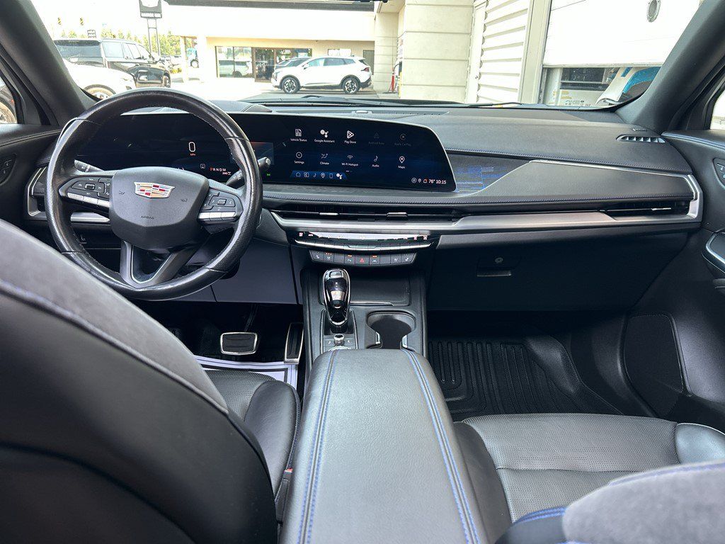 Certified 2024 Cadillac XT4 Sport AWD/4WD image 15
