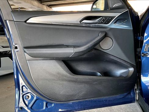 Used 2024 BMW X4 xDrive30i image 22