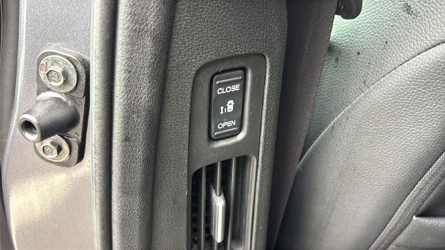 Used 2025 Honda Odyssey EX-L image 38