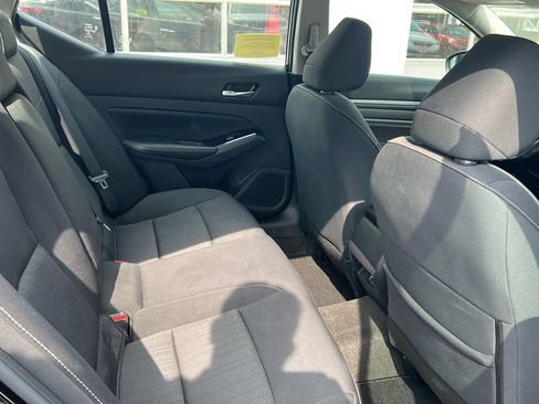 Used 2022 Nissan Altima 2.5 SV image 10