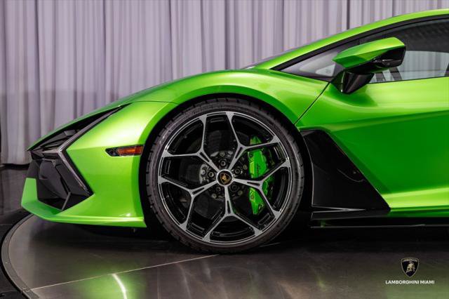 Used 2024 Lamborghini Revuelto AWD/4WD image 16