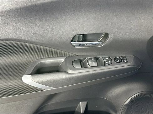 Used 2021 Nissan Kicks SV image 21