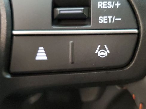 Certified 2023 Honda CR-V Sport image 33