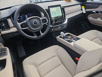 New 2026 Volvo XC90 B6 Plus w/ Protection Package Premier