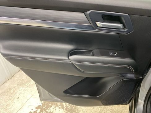 Used 2025 GMC Terrain Elevation image 19