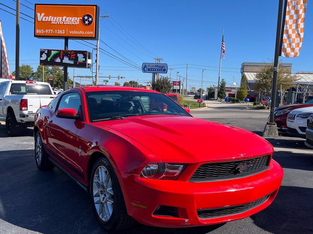 Used 2012 Ford Mustang Premium RWD image 2