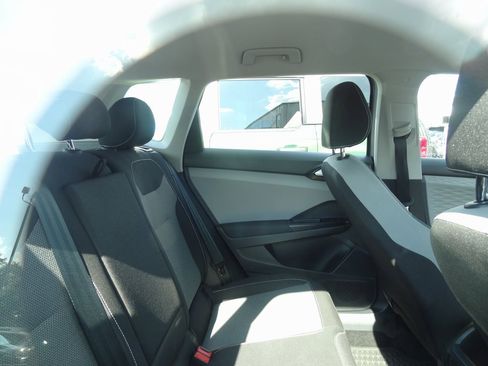 Used 2023 Volkswagen Taos S image 9