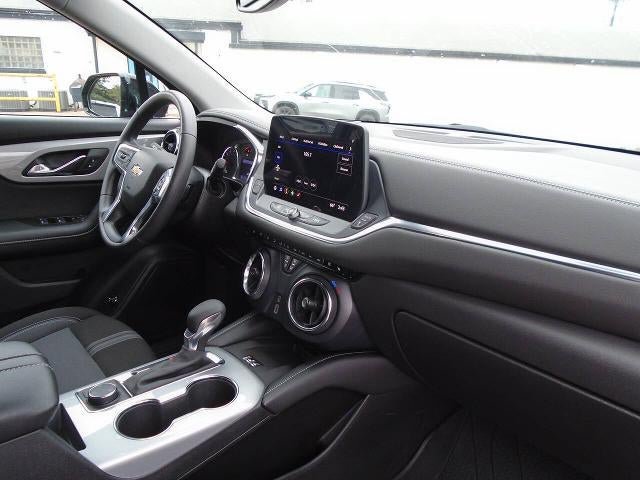 Certified 2025 Chevrolet Blazer LT w/ Convenience Package AWD/4WD image 23