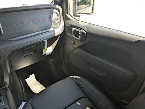 New 2026 Jeep Gladiator Rubicon image 15
