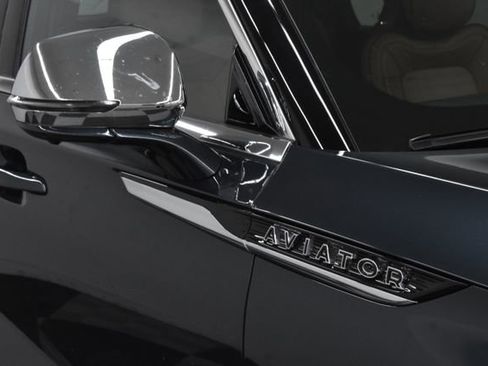 Used 2022 Lincoln Aviator Black Label image 7