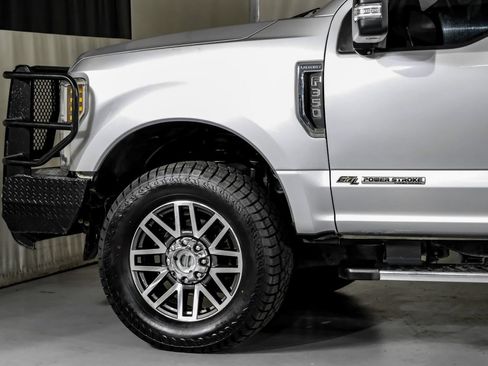 Used 2018 Ford F350 Lariat w/ Lariat Ultimate Package AWD/4WD image 12
