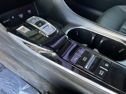 Used 2022 Hyundai Sonata Limited FWD image 5