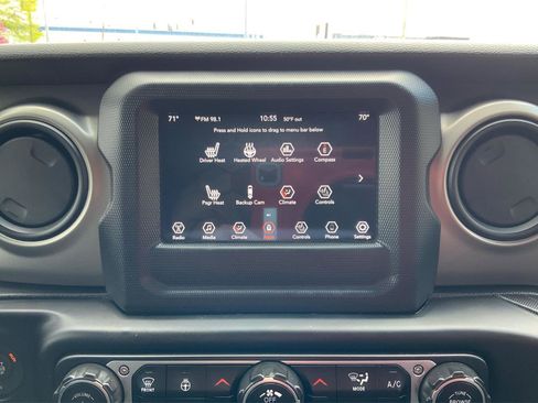 Used 2021 Jeep Wrangler Unlimited Sport AWD/4WD image 13