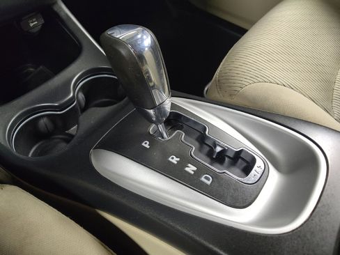 Used 2018 Dodge Journey SXT w/ Connectivity Group FWD image 26