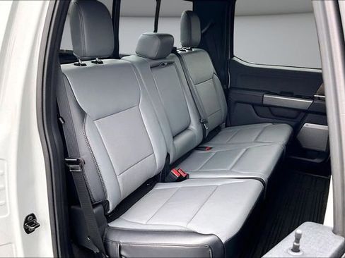 Used 2023 Ford F150 Lightning Lariat image 25