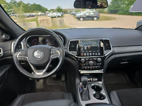 Used 2021 Jeep Grand Cherokee Laredo X AWD/4WD image 5