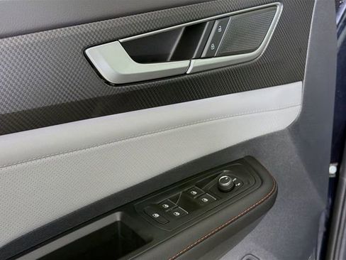 New 2026 Volkswagen Atlas Peak Edition AWD/4WD image 19