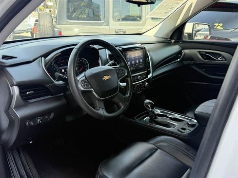 Used 2021 Chevrolet Traverse LT w/ LT Premium Package AWD/4WD image 18