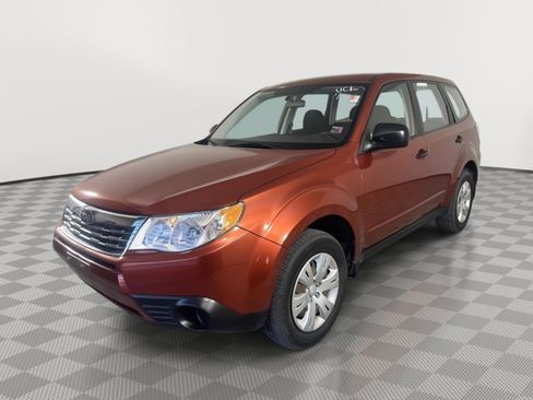 Used 2010 Subaru Forester 2.5X w/ Popular Equipment Group 1B image 3