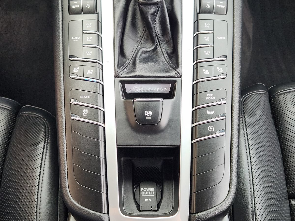 Used 2017 Porsche Macan S AWD/4WD image 41