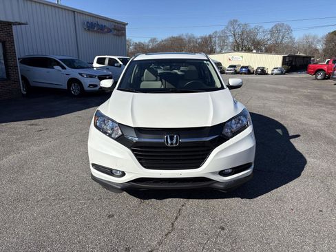 Used 2018 Honda HR-V EX-L image 2