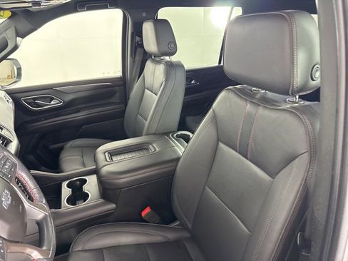 Used 2022 Chevrolet Tahoe RST w/ Sport Performance Package image 29