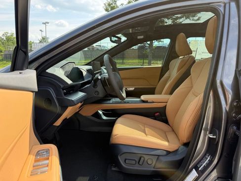 New 2026 Lexus ES 350e FWD image 19