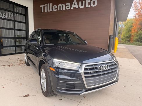 Used 2019 Audi Q5 2.0T Premium image 1
