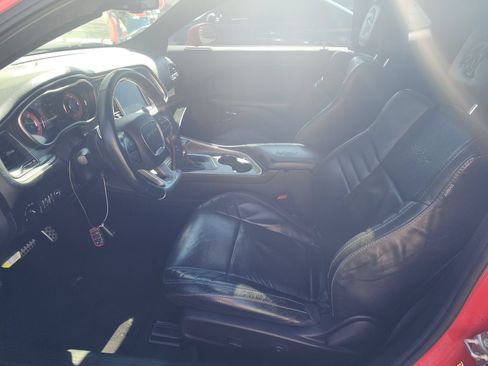 Used 2016 Dodge Challenger SRT Hellcat RWD image 7