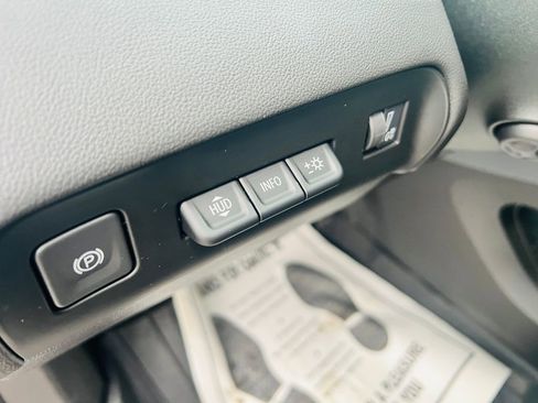 Used 2022 Buick Enclave Premium w/ Experience Buick Package image 20