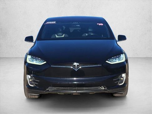 Used 2018 Tesla Model X 75D image 2