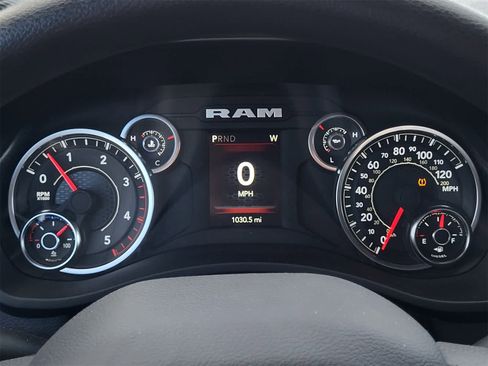 Used 2024 RAM 2500 Tradesman w/ Chrome Appearance Group image 15