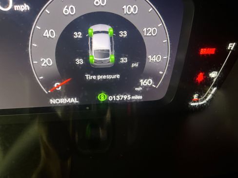 Used 2023 Acura Integra A-Spec image 16