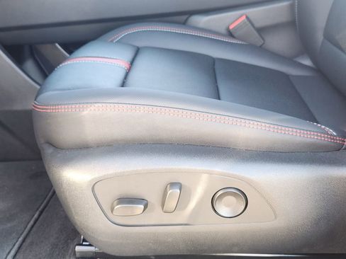 New 2026 Chevrolet Traverse RS image 18