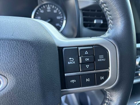 Used 2024 Ford Expedition XLT image 23