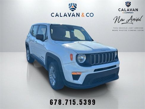 Used 2023 Jeep Renegade Latitude image 1