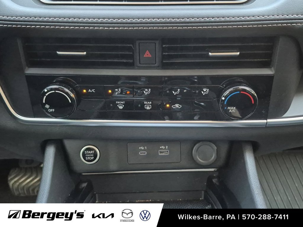 Used 2023 Nissan Rogue S AWD/4WD image 28
