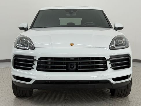 Certified 2023 Porsche Cayenne AWD/4WD image 6
