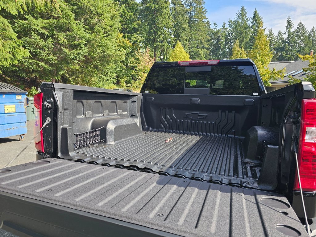 New 2026 Chevrolet Silverado 1500 LT w/ Z71 Off-Road Package AWD/4WD image 18