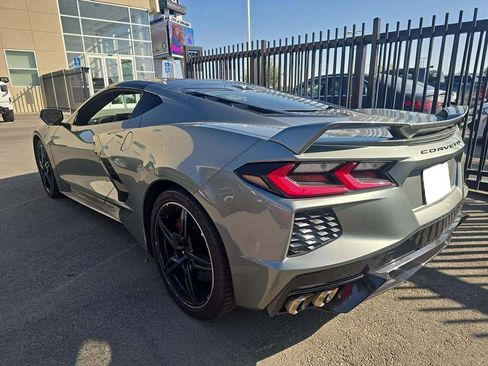 Used 2022 Chevrolet Corvette Stingray Preferred Cpe w/ Z51 Performance Package image 3