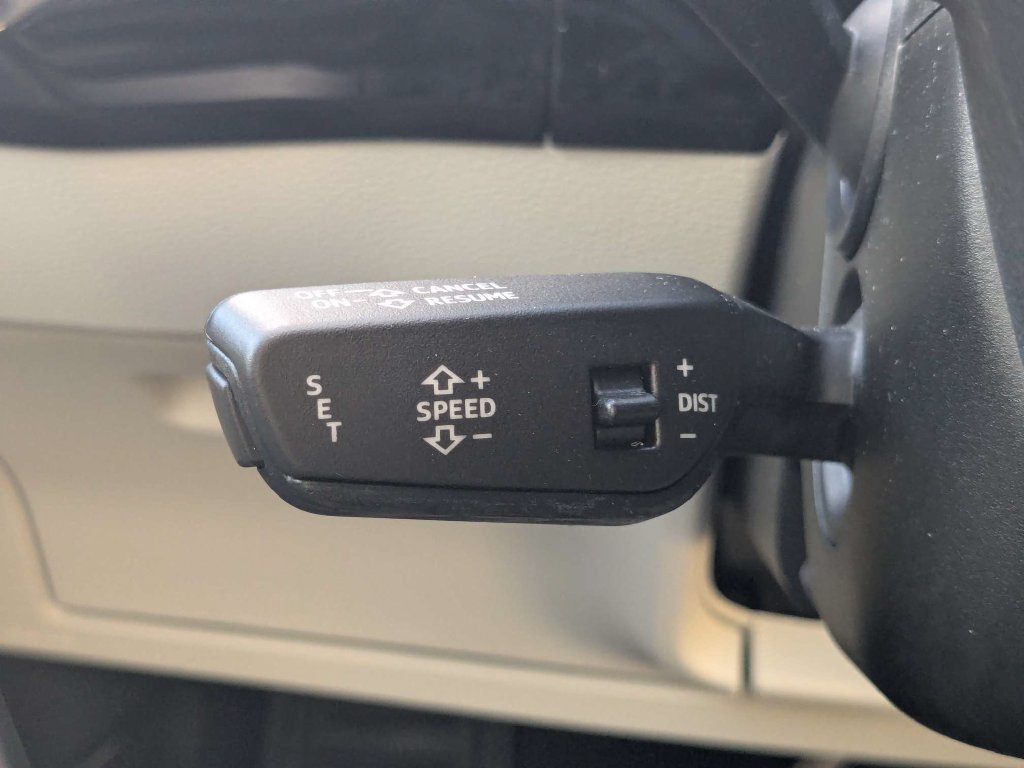 Used 2019 Audi e-tron Premium Plus AWD/4WD image 36